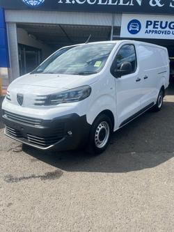 2025 Peugeot
Expert Pro Long