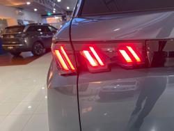 2025 Peugeot 5008 Allure Hybrid