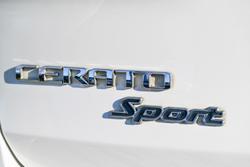 2017 Kia
Cerato Sport