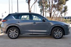 2025 Mazda
CX-5 G35 Akera