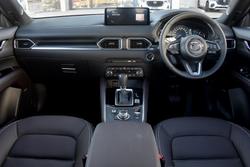2025 Mazda
CX-5 G35 Akera