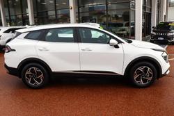 2022 Kia
Sportage S