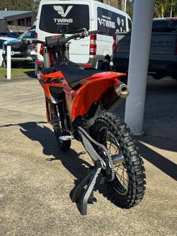 2025 KTM 250 SX-F SX-F Orange