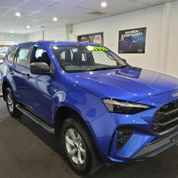 2025 Isuzu
MU-X LS-M