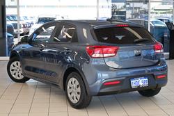2019 Kia
Rio S