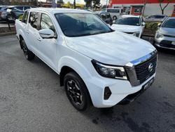 2022 Nissan
                Navara ST-X