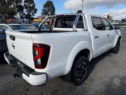 2022 Nissan
                Navara ST-X