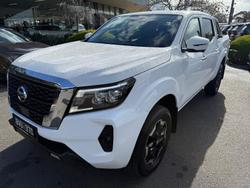 2022 Nissan
                Navara ST-X
