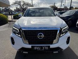 2022 Nissan
                Navara ST-X