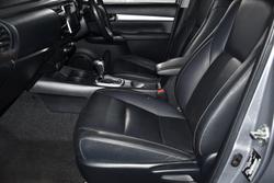 2020 Toyota
                Hilux SR5