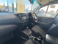 2015 Mitsubishi
Triton GLX