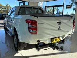 2015 Mitsubishi
Triton GLX