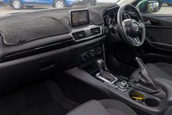 2016 Mazda
3 Maxx