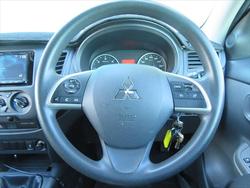 2016 Mitsubishi
Triton GLX Club Cab
