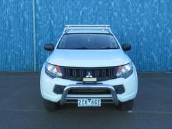 2016 Mitsubishi
Triton GLX Club Cab