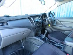 2016 Mitsubishi
Triton GLX Club Cab