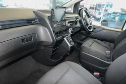 2022 Hyundai
STARIA LOAD