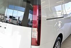 2022 Hyundai
                STARIA LOAD 