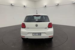 2014 Volkswagen
                Polo Trendline