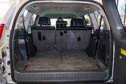 2010 Toyota
Landcruiser Prado VX