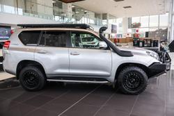 2010 Toyota
Landcruiser Prado VX