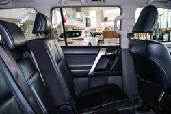 2010 Toyota
Landcruiser Prado VX