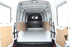 2024 Renault
Master Pro 110kW