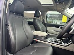 2022 Kia
Carnival Platinum