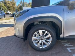 2025 Toyota
Yaris Cross GX