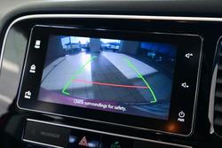 2019 Mitsubishi
Outlander ES