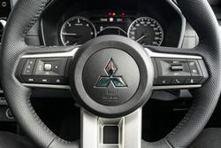 2024 Mitsubishi
Triton GLS