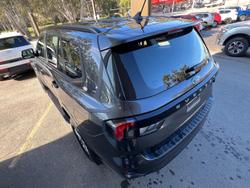 2024 Ford
                Everest Ambiente