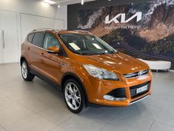 2015 Ford
Kuga Titanium
