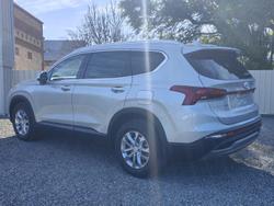 2021 Hyundai
                Santa Fe 