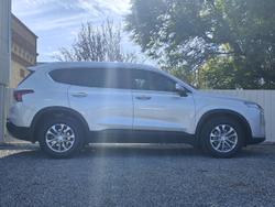 2021 Hyundai
                Santa Fe 