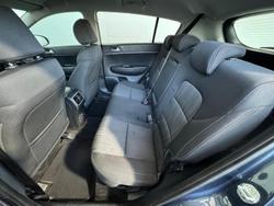 2017 Kia
Sportage Si