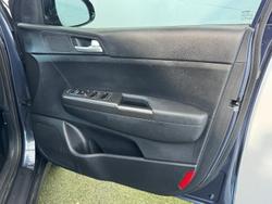 2017 Kia
Sportage Si