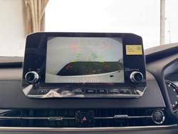 2024 Mitsubishi
                Outlander LS