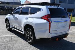 2017 Mitsubishi
Pajero Sport GLS