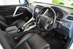 2017 Mitsubishi
Pajero Sport GLS