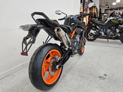 2023 Ktm 890 DUKE R Blue