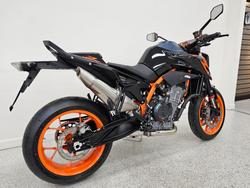 2023 Ktm 890 DUKE R Blue