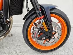 2023 Ktm 890 DUKE R Blue