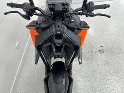2024 Ktm 990 DUKE Orange