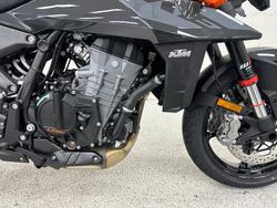 2024 Ktm 990 DUKE Orange