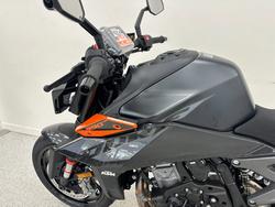 2024 Ktm 990 DUKE Orange