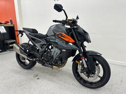 2024 Ktm 990 DUKE Orange
