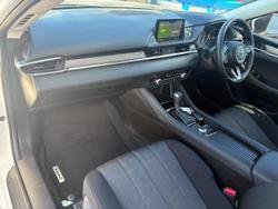 2024 Mazda
6 G25 Sport