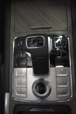 2025 GWM
Tank 500 Vanta Hybrid