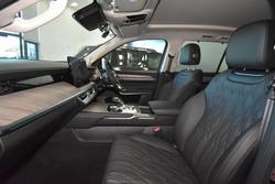 2025 GWM
Tank 500 Vanta Hybrid